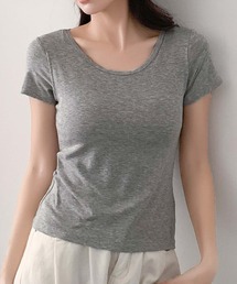 カップ付き 深めクルーネック デコルテきれい見え半袖Tシャツ