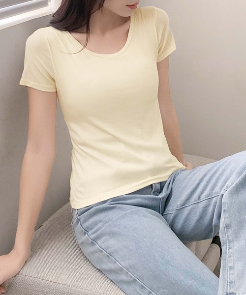 LOWO(ロワ)の「カップ付き 深めクルーネック デコルテきれい見え半袖Tシャツ(Tシャツ/カットソー・レディース・キャメル/ブラック/アイボリー/グレー・L/M/3L/2L)」の16枚目の写真