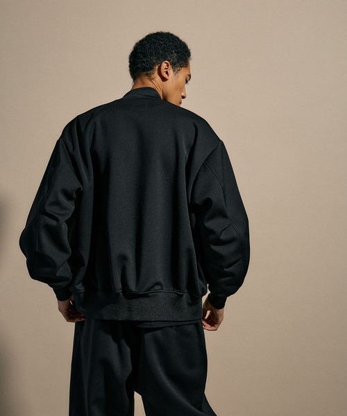 niko and...（ニコアンド）の「[NUMERALS]SOFT STADIUM BLOUSON（ブルゾン・メンズ・グレー/ブラック・MEDIUM/LARGE）」の5枚目の写真