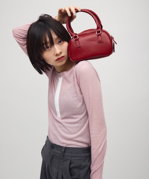 TONER(トナー)の「ラウンドミニバッグ/ロゴプレート付き(ショルダーバッグ・レディース・レッド/ブラウン/ブラック・FREE)」の19枚目の写真