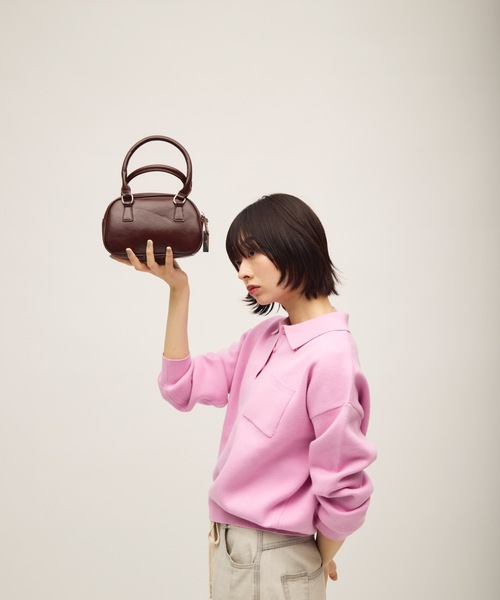 TONER(トナー)の「ラウンドミニバッグ/ロゴプレート付き(ショルダーバッグ・レディース・レッド/ブラウン/ブラック・FREE)」の6枚目の写真