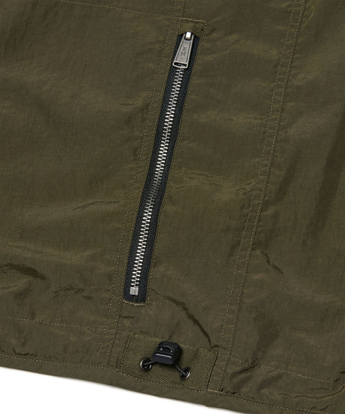 NOMANUAL(NOMANUAL)の「GRAPHIC NYLON VEST - KHAKI(ベスト・レディース・その他・SMALL/MEDIUM/LARGE)」の6枚目の写真