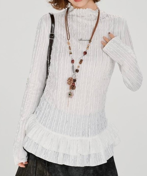 LADY LIKE(レディライク)の「【春夏新作】凹凸素材裾フリルティアードトップス(Tシャツ/カットソー・レディース・ホワイト・M)」の4枚目の写真