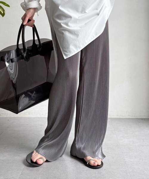 DouDou（ドゥドゥ）の「【WEB限定】アコーディオン楊柳イージーパンツ（その他パンツ・レディース・アイボリー/モカ/グレー・FREE）」の21枚目の写真