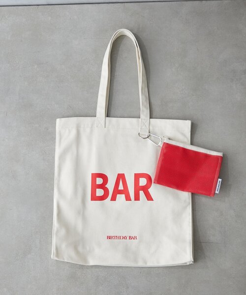 BIRTHDAY BAR（バースデイバー）の「メッシュポーチ付きキャンバスロゴスクエアトートバッグ（トートバッグ・レディース・グリーン/ブラック/アイボリー/ブルー・0）」の15枚目の写真