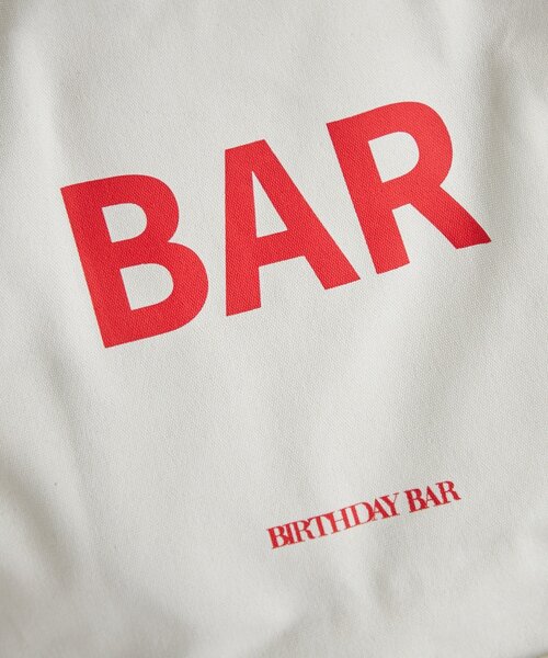 BIRTHDAY BAR（バースデイバー）の「メッシュポーチ付きキャンバスロゴスクエアトートバッグ（トートバッグ・レディース・グリーン/ブラック/アイボリー/ブルー・0）」の19枚目の写真