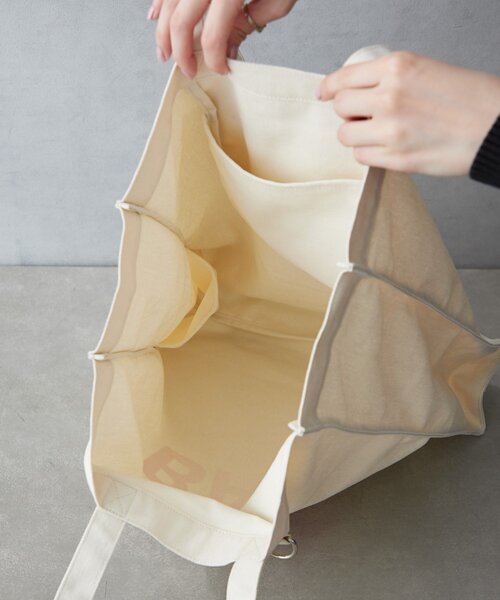 BIRTHDAY BAR（バースデイバー）の「メッシュポーチ付きキャンバスロゴスクエアトートバッグ（トートバッグ・レディース・グリーン/ブラック/アイボリー/ブルー・0）」の21枚目の写真