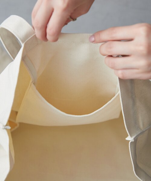 BIRTHDAY BAR（バースデイバー）の「メッシュポーチ付きキャンバスロゴスクエアトートバッグ（トートバッグ・レディース・グリーン/ブラック/アイボリー/ブルー・0）」の22枚目の写真