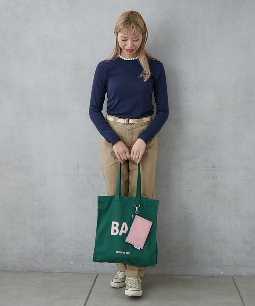 BIRTHDAY BAR（バースデイバー）の「メッシュポーチ付きキャンバスロゴスクエアトートバッグ（トートバッグ・レディース・グリーン/ブラック/アイボリー/ブルー・0）」の10枚目の写真