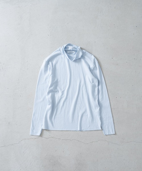 quadro(クオドロ)の「スーピマ接結ニットタートルネックプルオーバー(Tシャツ/カットソー・レディース・ダークネイビー/ブルーグレー/サンドベージュ・FREE)」の1枚目の写真