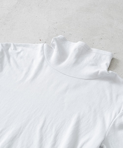 quadro(クオドロ)の「スーピマ接結ニットタートルネックプルオーバー(Tシャツ/カットソー・レディース・ダークネイビー/ブルーグレー/サンドベージュ・FREE)」の7枚目の写真