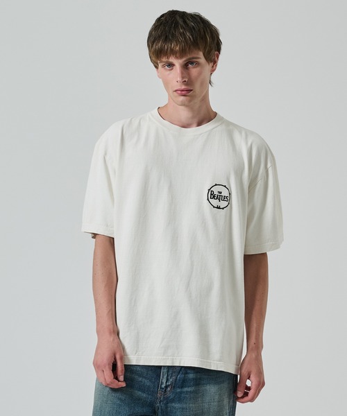 STUDIOUS（ステュディオス）の「【STUDIOUS】BEATLES×STUDIOUS ザ・ビートルズ1 TEE（Tシャツ/カットソー・メンズ・ダークグレー/オフホワイト・M/L/XL/XXL）」の2枚目の写真