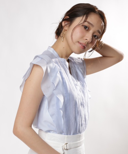 JUSGLITTY ジャスグリッティー　プチラメドット半袖ブラウス　ライトブルー JUSGLITTY（ジャスグリッティー）の「プチラメドットボウタイブラウス
