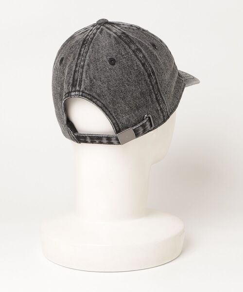 FUCKING AWESOME（ファッキングオーサム）の「FUCKING AWESOME / ファッキンオーサム：Metal Stamp Logo 6P Hat：FA-MSL6H[WAX]（キャップ・メンズ・ブラック・FREE）」の2枚目の写真