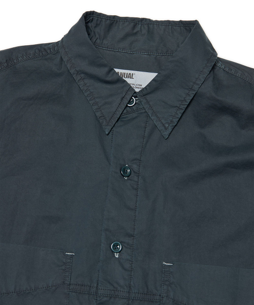 NOMANUAL(NOMANUAL)の「OVERDYED SHIRT - WASHED NAVY(シャツ/ブラウス・レディース・その他・MEDIUM/LARGE/SMALL)」の2枚目の写真