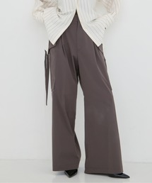 UJOH（ウジョー）の「【UJOH/ウジョー】《STUDIOUS別注》別注Wide-Leg Flap Pocket Pants/ワイドレッグフラップポケットパンツ（スラックス）」