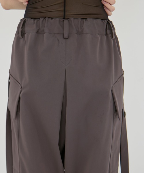 UJOH(ウジョー)の「【UJOH/ウジョー】《STUDIOUS別注》別注Wide-Leg Flap Pocket Pants/ワイドレッグフラップポケットパンツ(スラックス・レディース・ブラック/ダークグレー・1/3/2)」の18枚目の写真