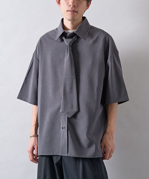 CRAFT STANDARD BOUTIQUE(クラフトスタンダードブティック)の「タイ付き半袖シャツ(シャツ/ブラウス・メンズ・ブラック/グレー・L/M)」の11枚目の写真