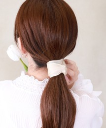 ポニーフック」に該当するレディースのヘアゴム（ベージュ系