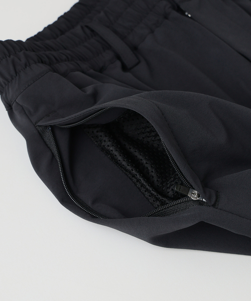 EDIFICE（エディフィス）の「CLUBHAUS / Dynamic Range (クラブハウス) Warm UP パンツ（その他パンツ・メンズ・ブラック/チャコールグレー・MEDIUM/LARGE/X-LARGE）」の6枚目の写真