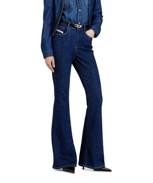 DIESEL(ディーゼル)の「ウィメンズ デニムパンツ 1973 D-PARTT(デニムパンツ・レディース・インディゴブルー・25inch/23inch/27inch)」の5枚目の写真