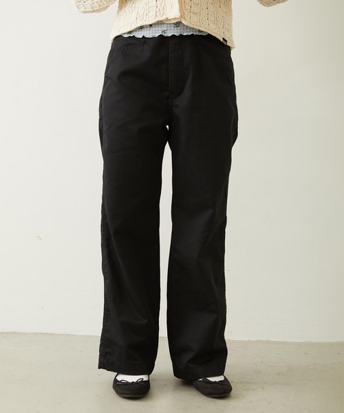 MILKFED.（ミルクフェド）の「BIG BACK POCKET WORK PANTS（その他パンツ・レディース・ブラウン/ベージュ/ブラック・M/S）」の2枚目の写真