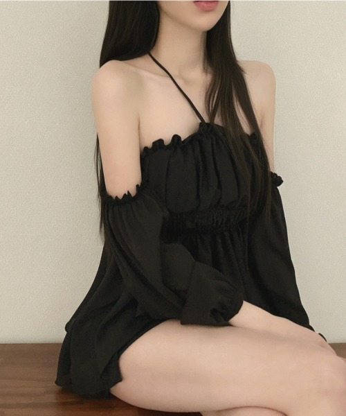 FAVORITO(ファヴォリート)の「ボートネックオフショルダートップス(シャツ/ブラウス・レディース・ホワイト/ブラック・F)」の13枚目の写真