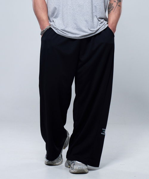 PHYSICAL GARMENTS（フィジカルガーメンツ）の「P2511 ベーシックメッシュワイドパンツ [ブラック]（スウェットパンツ・メンズ・ブラック・MEDIUM/LARGE/X-LARGE/XX-LARGE）」の4枚目の写真