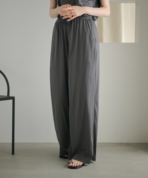 LAULEN（ローレン）の「smooth cotton easy straight wide pants  /スムーズコットンイージーストレートワイドパンツ（その他パンツ・レディース・チャコールグレー/カーキ・FREE）」の3枚目の写真