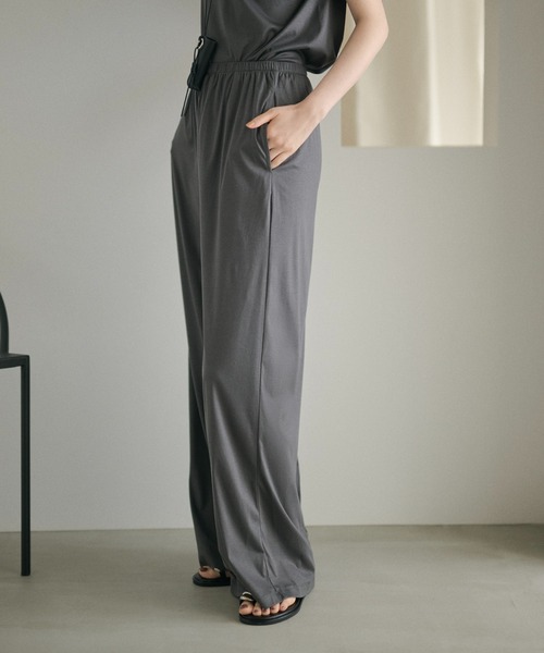 LAULEN（ローレン）の「smooth cotton easy straight wide pants  /スムーズコットンイージーストレートワイドパンツ（その他パンツ・レディース・チャコールグレー/カーキ・FREE）」の4枚目の写真