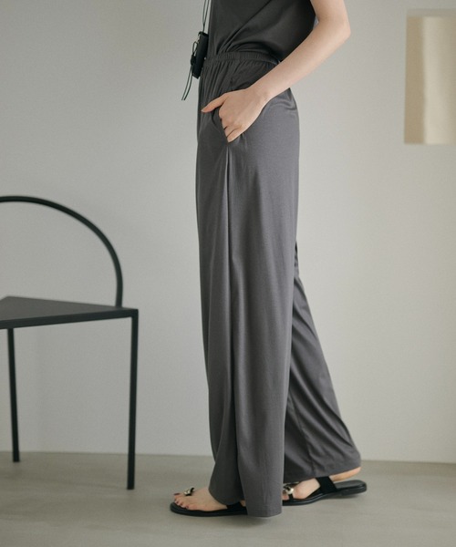 LAULEN（ローレン）の「smooth cotton easy straight wide pants  /スムーズコットンイージーストレートワイドパンツ（その他パンツ・レディース・チャコールグレー/カーキ・FREE）」の5枚目の写真