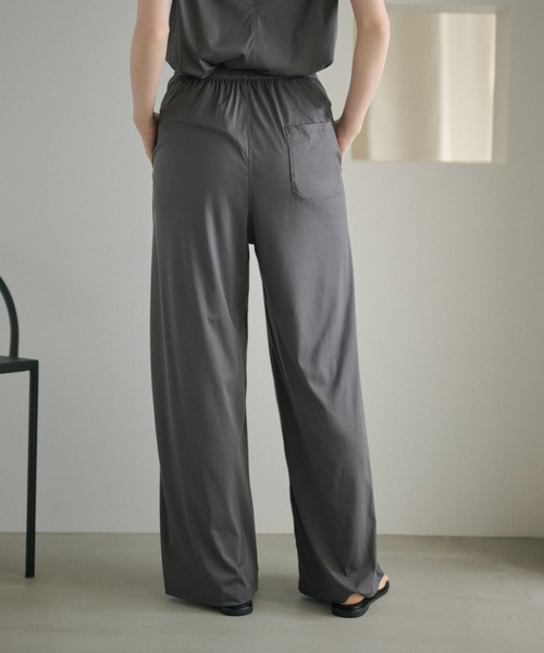 LAULEN（ローレン）の「smooth cotton easy straight wide pants  /スムーズコットンイージーストレートワイドパンツ（その他パンツ・レディース・チャコールグレー/カーキ・FREE）」の6枚目の写真
