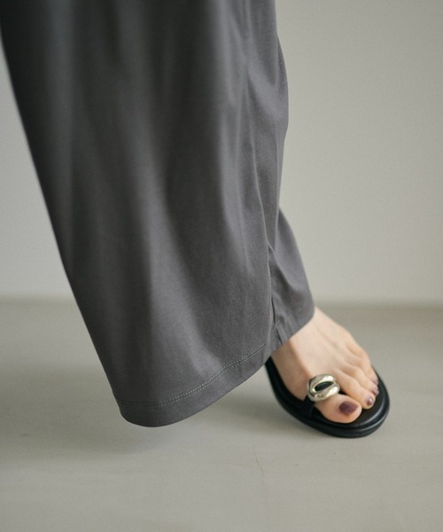 LAULEN（ローレン）の「smooth cotton easy straight wide pants  /スムーズコットンイージーストレートワイドパンツ（その他パンツ・レディース・チャコールグレー/カーキ・FREE）」の11枚目の写真