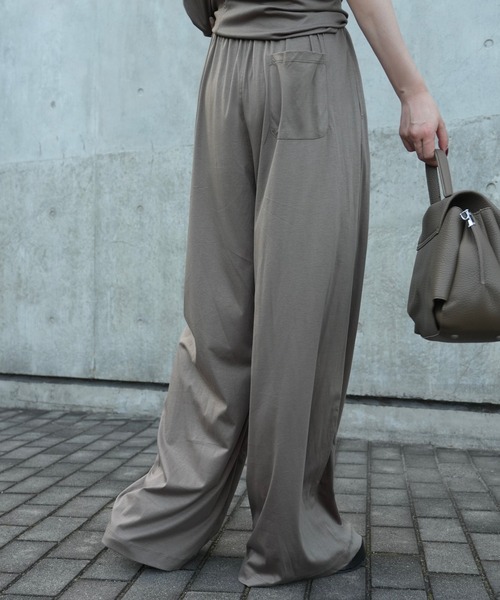 LAULEN（ローレン）の「smooth cotton easy straight wide pants  /スムーズコットンイージーストレートワイドパンツ（その他パンツ・レディース・チャコールグレー/カーキ・FREE）」の13枚目の写真