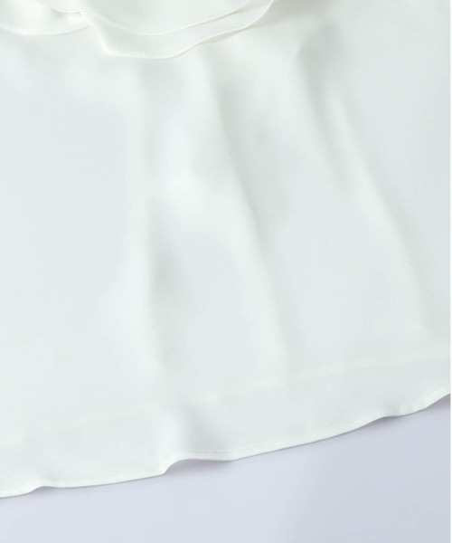 AMELY(エミリー)の「サテン調 ラッフルフリルブラウス(シャツ/ブラウス・レディース・ピンク/ホワイト/ブラック・フリー)」の7枚目の写真