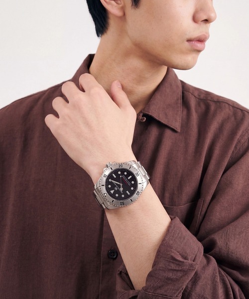 MAGASIN DE MODE Brew（マガジンデモードブリュー）の「【MAGASIN DE MODE Brew】1970's ダイバーズスタイル ウォッチ 初期デイトモデル　FW◎　ミリタリーウォッチ　ヴィンテージ　Ref.1680イメージ（アナログ腕時計・メンズ・ブラック×シルバー/ホワイト×シルバー/ブラック系1・FREE）」の5枚目の写真