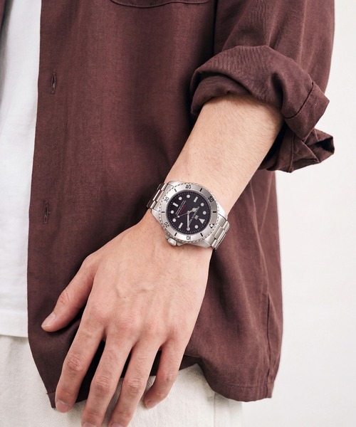 MAGASIN DE MODE Brew（マガジンデモードブリュー）の「【MAGASIN DE MODE Brew】1970's ダイバーズスタイル ウォッチ 初期デイトモデル　FW◎　ミリタリーウォッチ　ヴィンテージ　Ref.1680イメージ（アナログ腕時計・メンズ・ブラック×シルバー/ホワイト×シルバー/ブラック系1・FREE）」の8枚目の写真