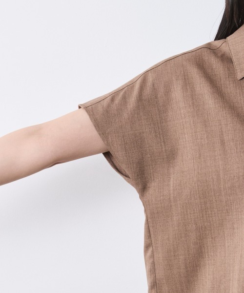 CHIC STYLE(シックスタイル)の「フレンチスリーブスキッパーシャツ<大きいサイズ有>シックスタイル(シャツ/ブラウス・レディース・ブラック/モカ・M/3L/LL/L/4L/5L)」の14枚目の写真