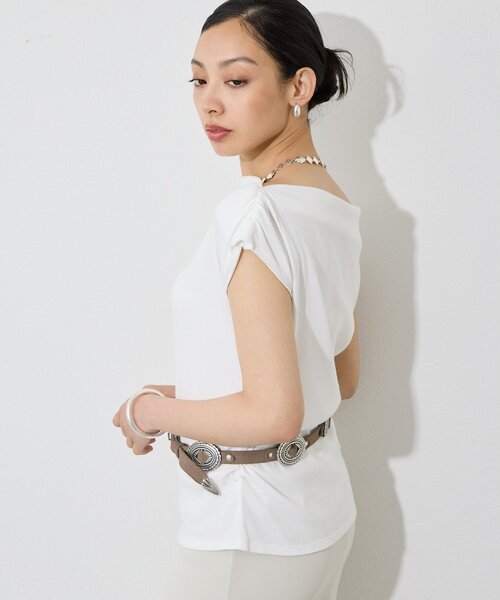 Whim Gazette(ウィムガゼット)の「ワンショルフレンチプルオーバー(Tシャツ/カットソー・レディース・ブラック/オフホワイト・FREE)」の5枚目の写真