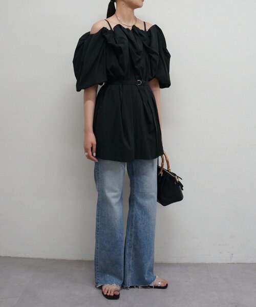 LOUNGEDRESS(ラウンジドレス)の「【YANUK/ヤヌーク】CLAIRE(FLARE)(デニムパンツ・レディース・ブルー・25/24/23/26)」の3枚目の写真