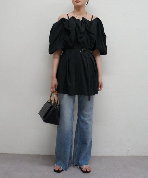 LOUNGEDRESS(ラウンジドレス)の「【YANUK/ヤヌーク】CLAIRE(FLARE)(デニムパンツ・レディース・ブルー・25/24/23/26)」の5枚目の写真
