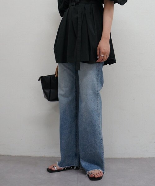 LOUNGEDRESS(ラウンジドレス)の「【YANUK/ヤヌーク】CLAIRE(FLARE)(デニムパンツ・レディース・ブルー・25/24/23/26)」の9枚目の写真