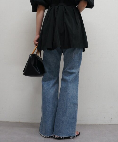LOUNGEDRESS(ラウンジドレス)の「【YANUK/ヤヌーク】CLAIRE(FLARE)(デニムパンツ・レディース・ブルー・25/24/23/26)」の11枚目の写真