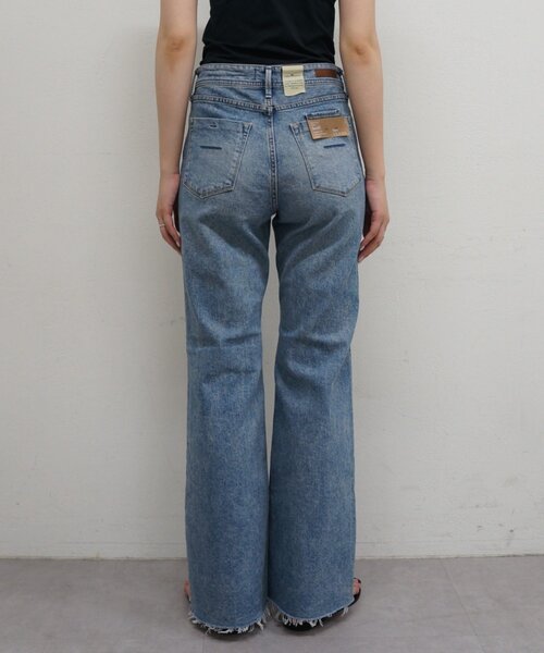 LOUNGEDRESS(ラウンジドレス)の「【YANUK/ヤヌーク】CLAIRE(FLARE)(デニムパンツ・レディース・ブルー・25/24/23/26)」の15枚目の写真
