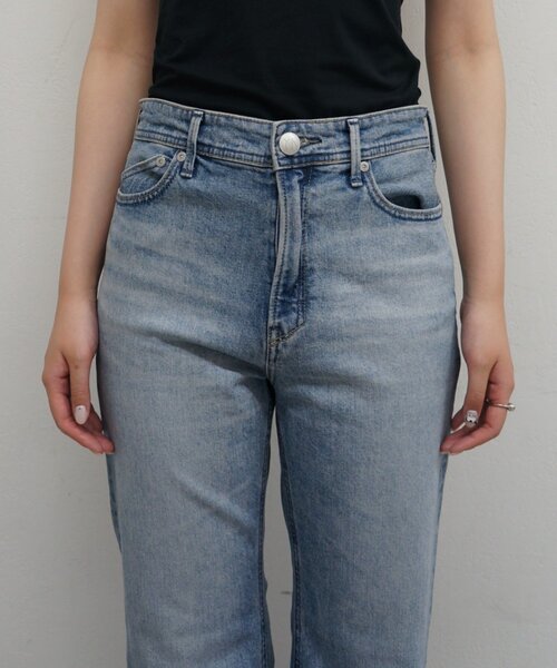 LOUNGEDRESS(ラウンジドレス)の「【YANUK/ヤヌーク】CLAIRE(FLARE)(デニムパンツ・レディース・ブルー・25/24/23/26)」の18枚目の写真