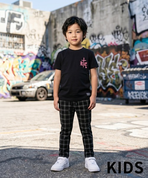 adamsJUGGLER(アダムスジャグラー)の「RTEG B it onティーキッズ(Tシャツ/カットソー・キッズ・ブラック×イエロー/ブラック×ピンク・100/110/120/130/150)」の7枚目の写真