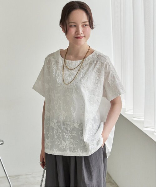 LBC(エルビーシー)の「ボタニカルコード刺繍ブラウス(シャツ/ブラウス・レディース・ホワイト/セージグリーン/チャコール・M/L)」の17枚目の写真