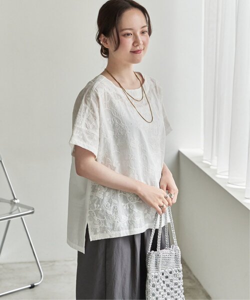 LBC(エルビーシー)の「ボタニカルコード刺繍ブラウス(シャツ/ブラウス・レディース・ホワイト/セージグリーン/チャコール・M/L)」の18枚目の写真