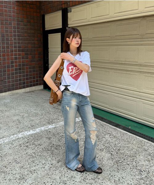 ERER（エルエル）の「Oversized Heart Logo T-shirt White（Tシャツ/カットソー・レディース・ホワイト・F）」の5枚目の写真