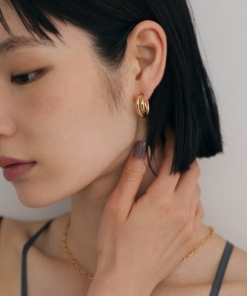 COCOSHNIK ONKITSCH(ココシュニックオンキッチュ)の「シルバー ドームクロスフープピアス GP(ピアス(両耳用)・レディース・ゴールド・00)」の8枚目の写真
